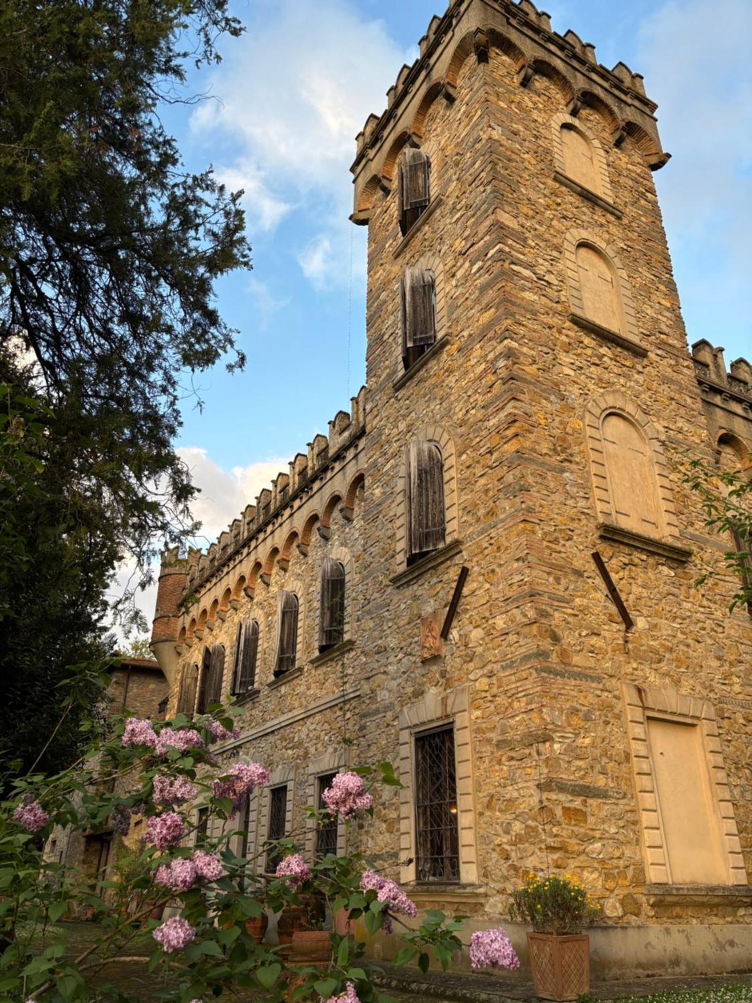 Apartment Casa La Torre Un Castello Alle Porte Di